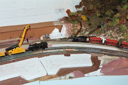 No.9 'Meriodock' (left) and No.28 'Gloin' (right) help with the extension of the main platform at Hobbiton, which will allow full-length express trains to fit within the station.