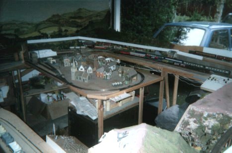 Staddle village in the center, with the Army depot on the left. Bottom-left is part of the Freight siddings at Bree. Buckland is on the right.